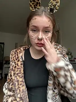 Snapshot of MaribelRiver chatting on March 1, 2025, 12:56 pm MaribelRiver online show from March 1, 2025, 12:56 pm