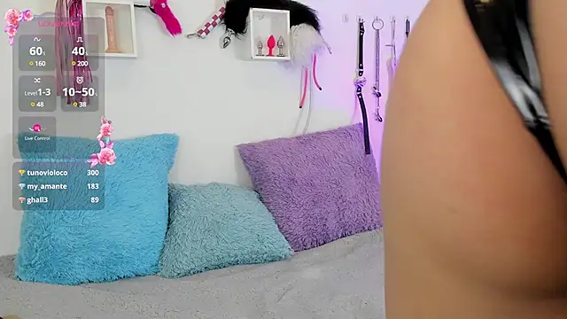 Snapshot of Jentokio chatting on February 11, 2025, 4:01 am Jentokio online show from February 11, 2025, 4:01 am