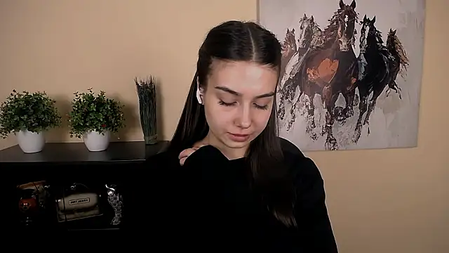 Lili magic online show from March 11, 2026, 8:53 am