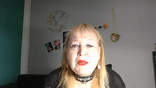 Blasflittchen online show from June 14, 2026, 9:55 am