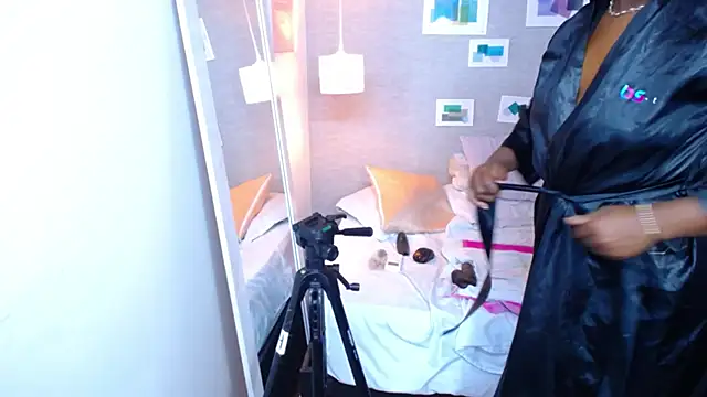 Snapshot of kiara_evanss chatting on February 28, 2025, 2:20 am kiara evanss online show from February 28, 2025, 2:20 am