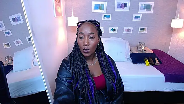 Snapshot of kiara_evanss chatting on March 6, 2025, 8:37 pm kiara evanss online show from March 6, 2025, 8:37 pm