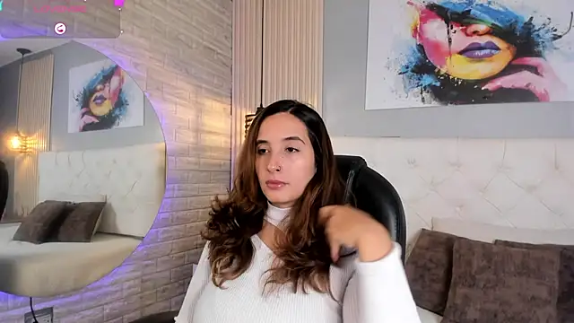 emma  smith1 online show from September 19, 2025, 12:28 pm