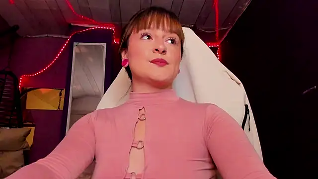 Snapshot of HalaanaTendeer chatting on January 28, 2025, 12:11 pm HalaanaTendeer online show from January 28, 2025, 12:11 pm