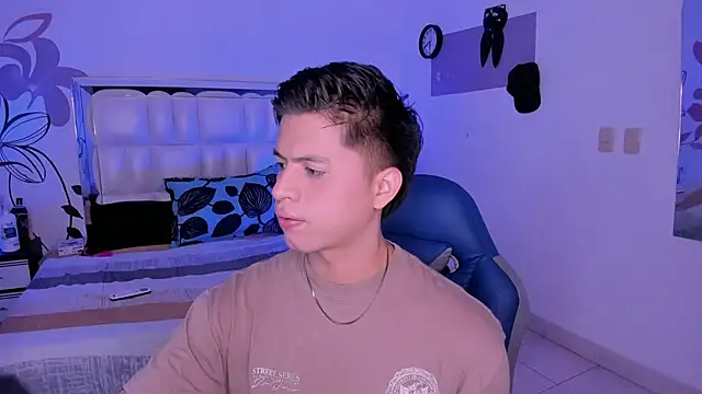 Niicky1  online show from March 1, 2025, 9:04 pm