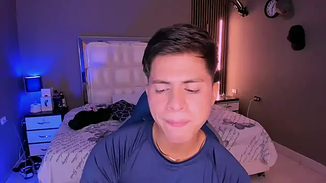 Niicky1  online show from March 20, 2025, 9:13 pm