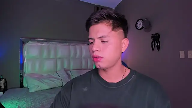 Niicky1  online show from September 13, 2025, 9:14 pm