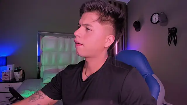 Niicky1  online show from September 14, 2025, 9:14 pm