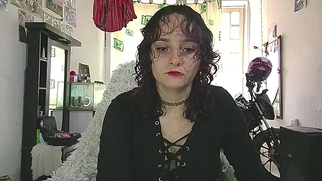 kitty22  online show from May 28, 2026, 2:03 pm