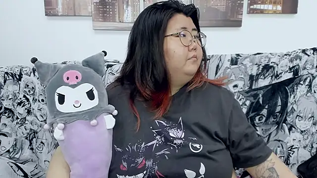 Snapshot of Nadine_asian chatting on December 15, 2024, 11:23 am Nadine asian online show from December 15, 2024, 11:23 am