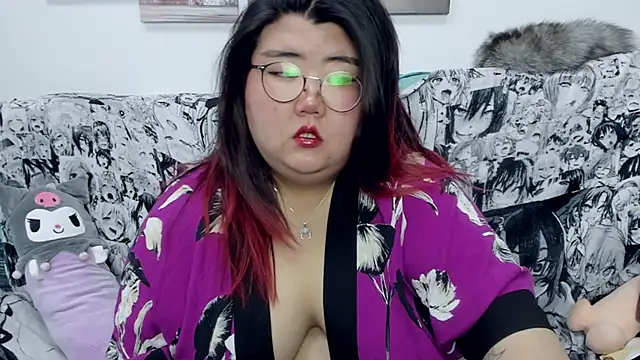 Snapshot of Nadine_asian chatting on December 21, 2024, 7:45 am Nadine asian online show from December 21, 2024, 7:45 am