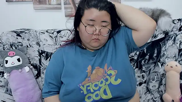 Snapshot of Nadine_asian chatting on December 22, 2024, 2:38 pm Nadine asian online show from December 22, 2024, 2:38 pm