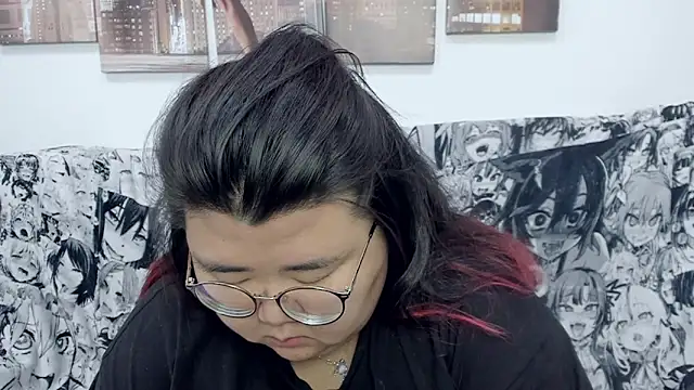 Snapshot of Nadine_asian chatting on January 5, 2025, 6:13 am Nadine asian online show from January 5, 2025, 6:13 am