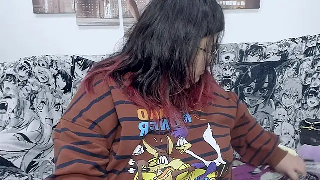 Snapshot of Nadine_asian chatting on January 7, 2025, 3:14 am Nadine asian online show from January 7, 2025, 3:14 am