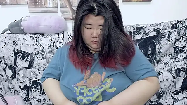 Snapshot of Nadine_asian chatting on January 12, 2025, 7:32 am Nadine asian online show from January 12, 2025, 7:32 am