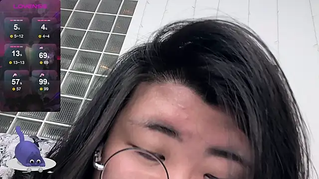 Snapshot of Nadine_asian chatting on September 16, 2025, 1:39 am Nadine asian online show from September 16, 2025, 1:39 am