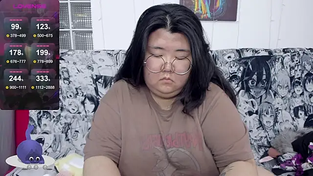 Snapshot of Nadine_asian chatting on September 21, 2025, 7:43 am Nadine asian online show from September 21, 2025, 7:43 am