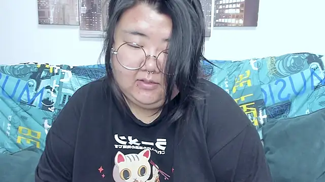 Snapshot of Nadine_asian chatting on September 25, 2025, 2:04 am Nadine asian online show from September 25, 2025, 2:04 am