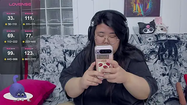 Snapshot of Nadine_asian chatting on October 23, 2025, 7:40 am Nadine asian online show from October 23, 2025, 7:40 am