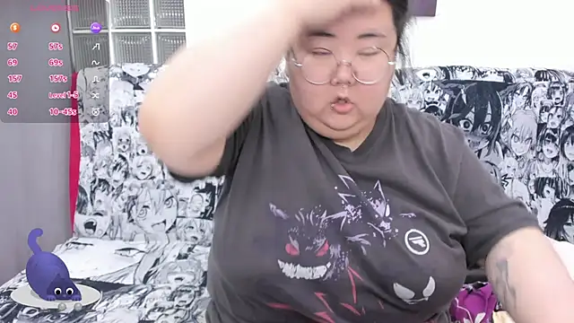 Snapshot of Nadine_asian chatting on October 31, 2025, 8:26 am Nadine asian online show from October 31, 2025, 8:26 am