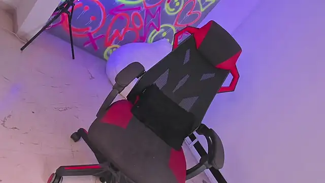 Snapshot of johedija chatting on December 28, 2024, 8:36 pm johedija online show from December 28, 2024, 8:36 pm