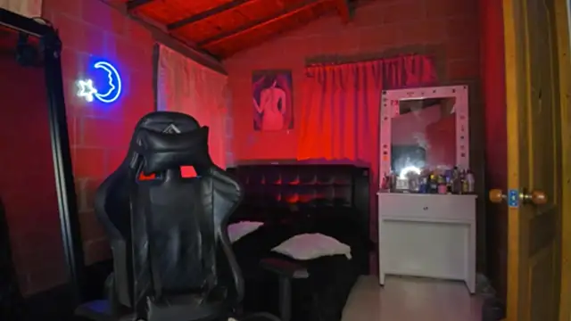 Snapshot of johedija chatting on September 23, 2025, 10:46 pm johedija online show from September 23, 2025, 10:46 pm