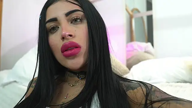 Sofhia cruz online show from August 1, 2026, 7:57 pm