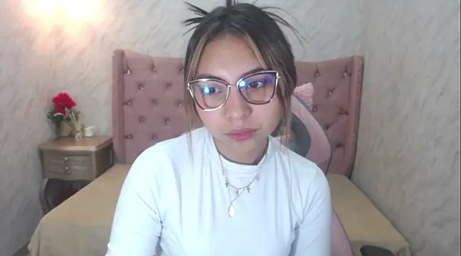 XSmaggiiee online show from March 13, 2025, 2:16 am