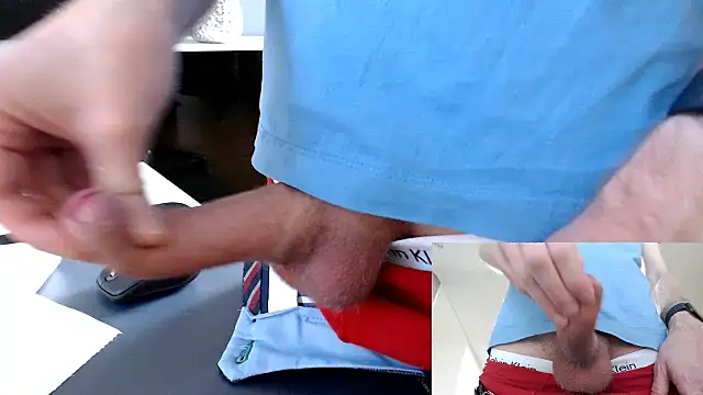 Snapshot of sperma_tributes chatting on January 28, 2025, 10:56 am sperma tributes online show from January 28, 2025, 10:56 am