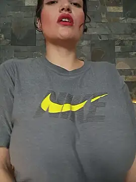 passionate love22 online show from December 4, 2025, 11:24 pm