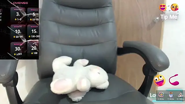 sweettmiah online show from December 22, 2025, 4:37 pm