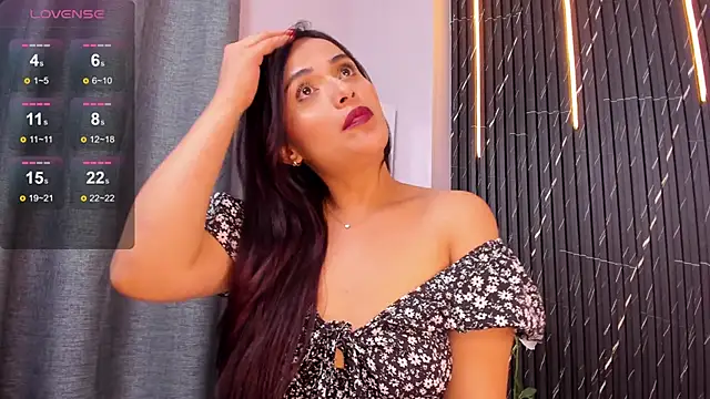 Snapshot of katrina_kaif_x chatting on January 17, 2025, 10:45 pm katrina kaif x online show from January 17, 2025, 10:45 pm