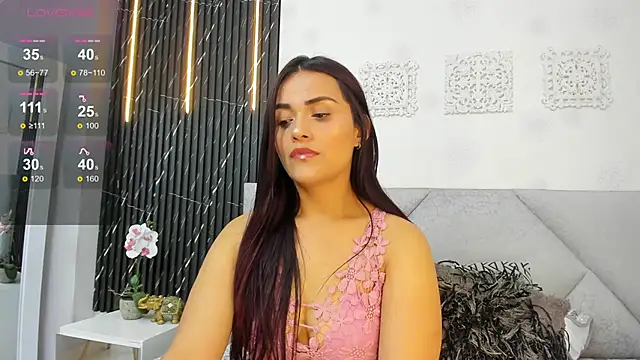 Snapshot of katrina_kaif_x chatting on February 3, 2025, 7:21 pm katrina kaif x online show from February 3, 2025, 7:21 pm