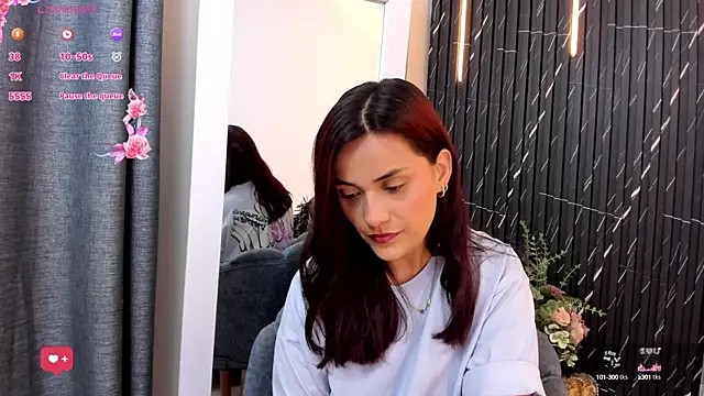 Snapshot of katrina_kaif_x chatting on September 22, 2025, 7:05 pm katrina kaif x online show from September 22, 2025, 7:05 pm