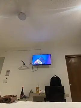 Snapshot of Magicerosxx69 chatting on November 28, 2025, 10:12 pm Magicerosxx69 online show from November 28, 2025, 10:12 pm