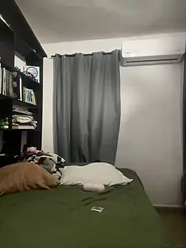 Snapshot of Magicerosxx69 chatting on December 17, 2025, 11:55 pm Magicerosxx69 online show from December 17, 2025, 11:55 pm