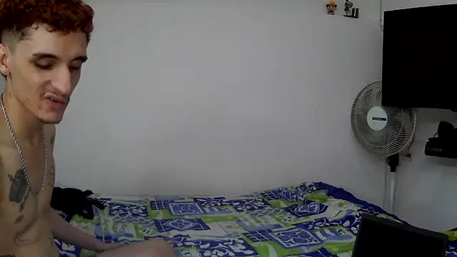 TheKing6ix9ine69 online show from December 20, 2024, 6:40 am