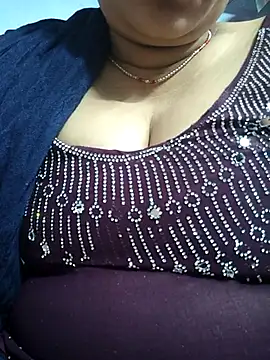 Snapshot of Ritasingh-0461 chatting on March 2, 2025, 2:41 am Ritasingh-0461 online show from March 2, 2025, 2:41 am