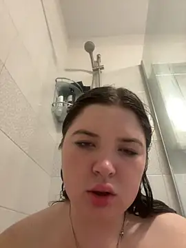 RosieMoons online show from September 21, 2025, 10:17 am