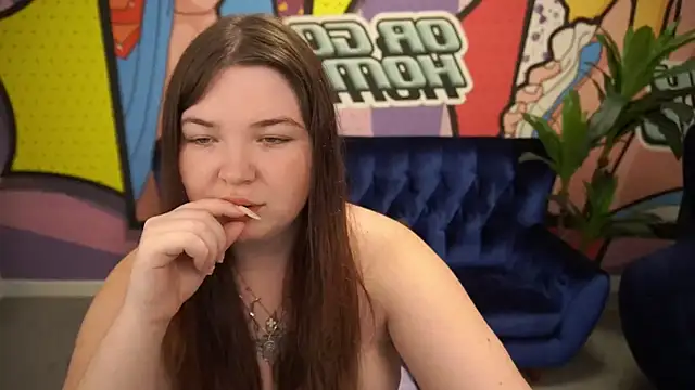 RosieMoons online show from October 26, 2025, 8:37 pm