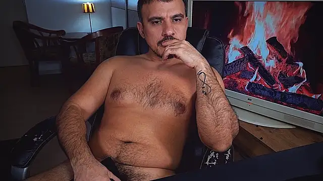 Snapshot of officeman7 chatting on January 22, 2025, 7:03 pm officeman7 online show from January 22, 2025, 7:03 pm