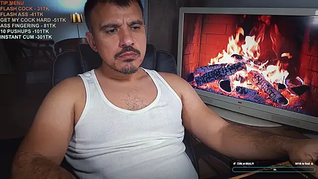 Snapshot of officeman7 chatting on December 4, 2025, 4:05 pm officeman7 online show from December 4, 2025, 4:05 pm