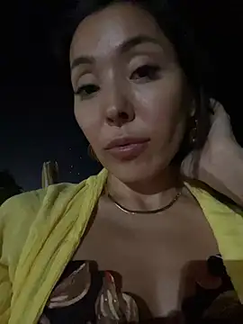 Snapshot of IzanamiTime chatting on December 31, 2024, 1:41 pm IzanamiTime online show from December 31, 2024, 1:41 pm