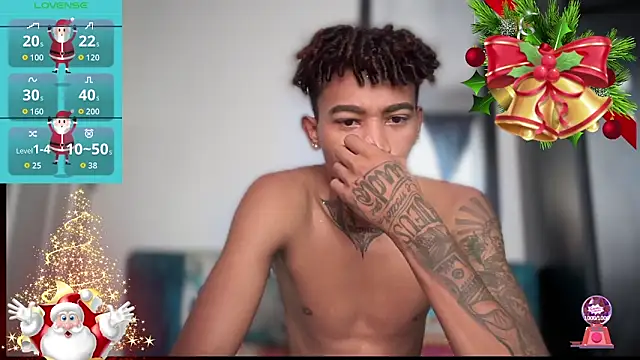 sexy blacks  online show from December 2, 2025, 12:10 pm