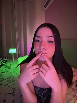 ShannonShanny online show from October 17, 2025, 7:05 pm