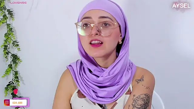 Snapshot of aysel_elid chatting on February 4, 2025, 2:53 pm aysel elid online show from February 4, 2025, 2:53 pm