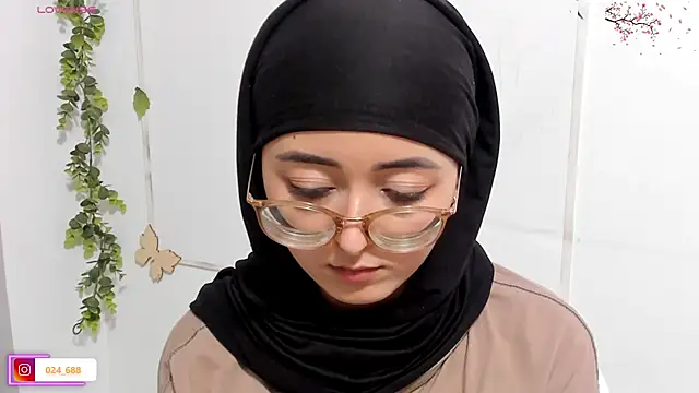 Snapshot of aysel_elid chatting on March 8, 2026, 2:04 am aysel elid online show from March 8, 2026, 2:04 am