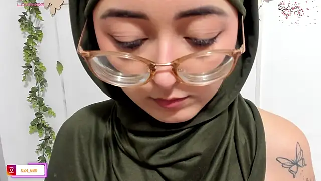 Snapshot of aysel_elid chatting on March 27, 2026, 10:42 pm aysel elid online show from March 27, 2026, 10:42 pm