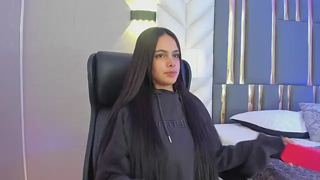 Snapshot of ChloeHarper_ chatting on May 23, 2026, 11:47 am ChloeHarper online show from May 23, 2026, 11:47 am