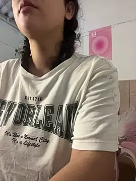violet-333 online show from April 23, 2026, 7:30 am